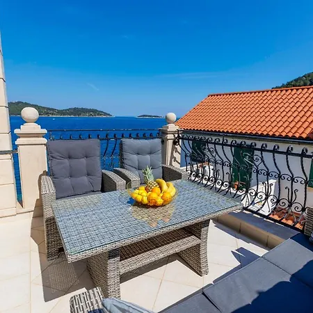 Seafront Apartment Duo Vis Exterior photo