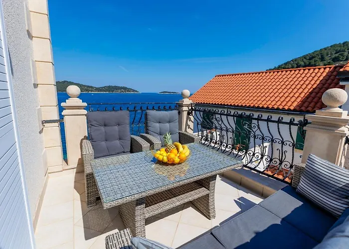 Seafront Apartment Duo