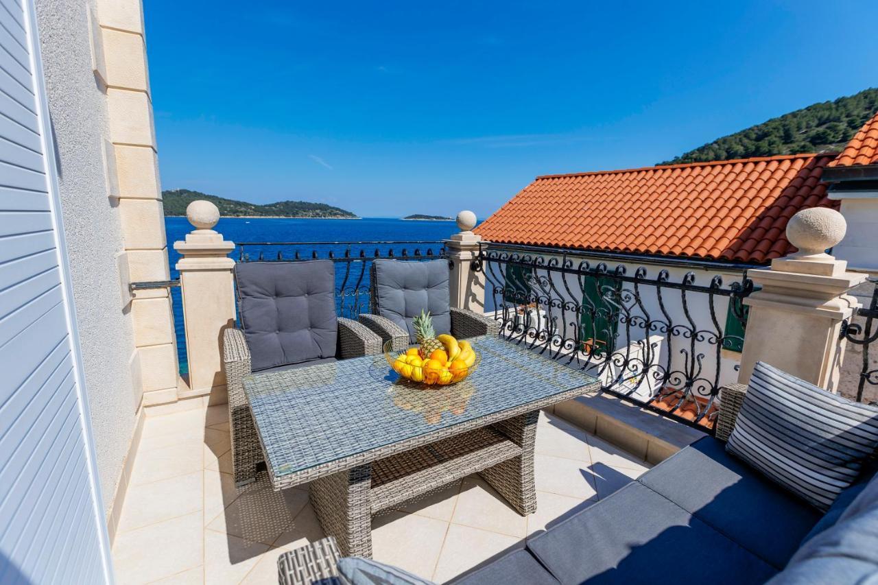 Seafront Duo Apartment *